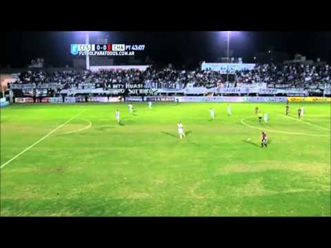 Buen intento de Melivilo. Central Córdoba 0 - Chacarita 0. Fecha 27. B Nacional 2015. FPT