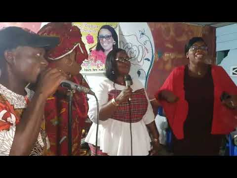 Ange Acho & Akyekoi Orchestra A Son Anniversaire - Aya Monique
