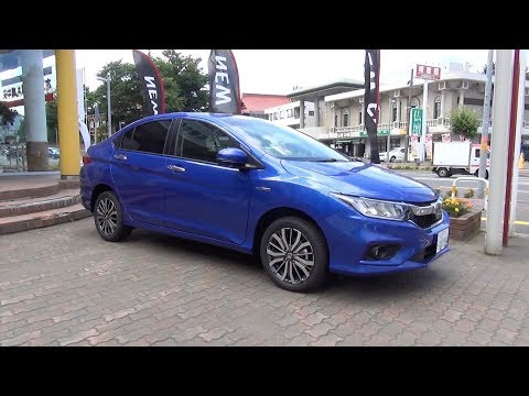 HONDA GRACE 2017, Гибрид, 4WD. Обзор экстерьера и интерьера.