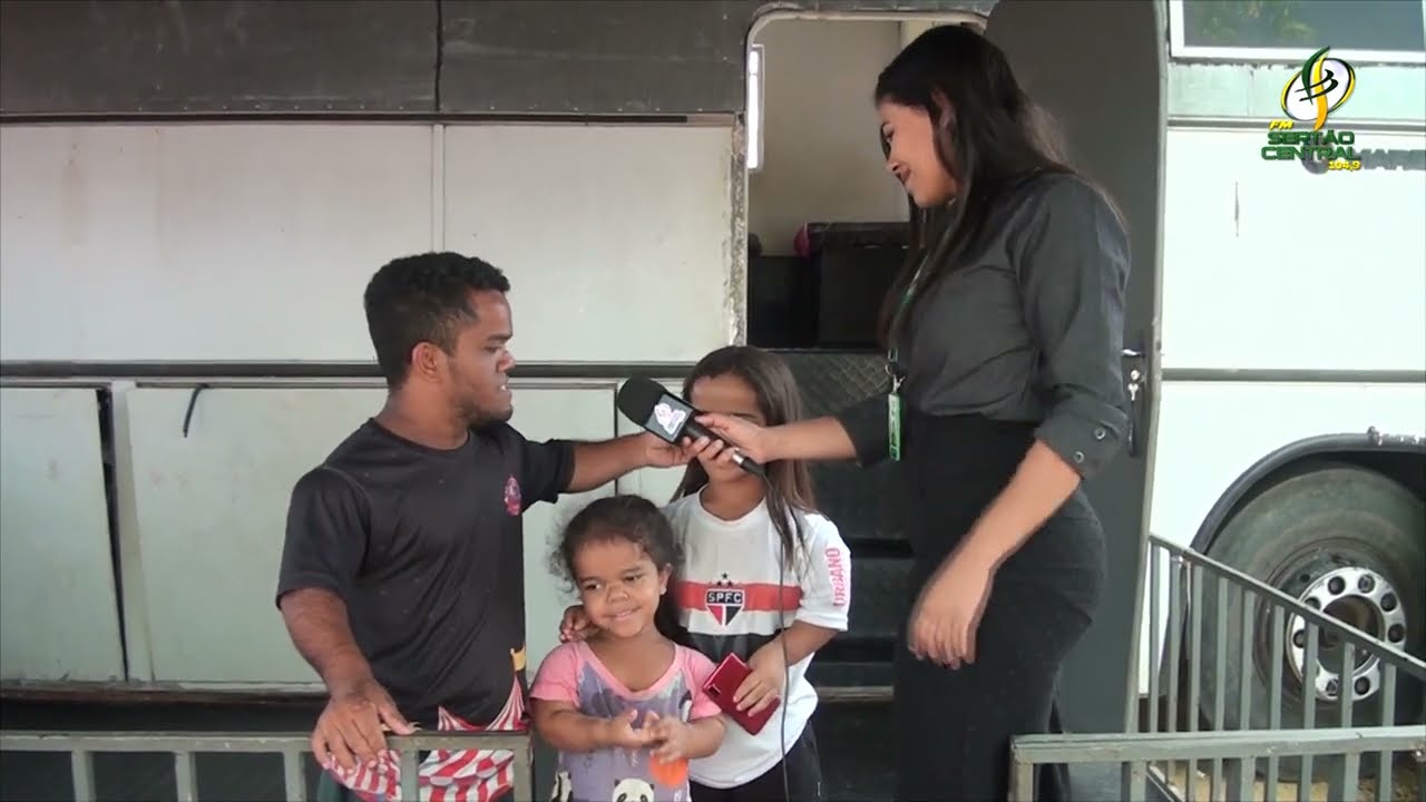 CONHEÇA A HISTÓRIA DO CIRCO QUE SÓ TEM ANÃO E TEM FEITO SUCESSO NO NORDESTE