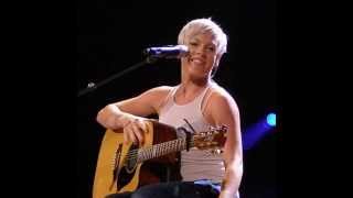 Pink&#39;s acoustic performance of &quot;Trouble&quot; on 91X Radio, San Diego.