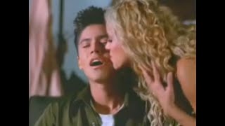 Spot Shakira Pepsi Ask For More (control de TV) 2003