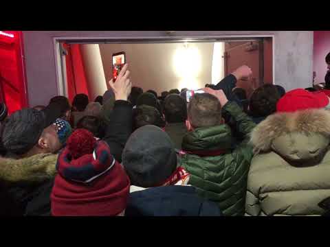 SI SENOR BOBBY FIRMINO SONG | LIVERPOOL FC FANS CELEBRATING OUTSIDE THE ALLIANZ | Liverpool FC Songs