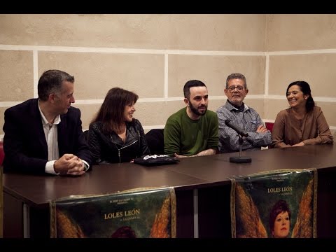 RUEDA DE PRENSA PELÍCULA EL MUNDO ENTERO - BADAJOZ
