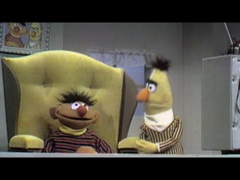 Klassiker: Berts Fernsehsessel | Sesamstraße