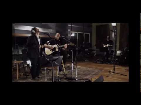 Video thumbnail for Se Me Escapa El Alma(Album Version)