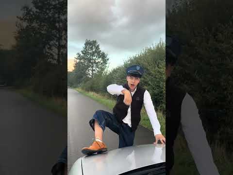 Pov: Deutscher Polizist 😅🚨 #comedy #lustig #Polizei #parodie #fyp