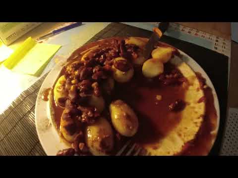 MongoTV_12676 - ENGLISH VLOG - Monday 4 PM - Eating Chili Con Carne With Potatos - 9.615 Video To Go