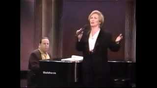 Betty Buckley Sings "Oh Come All Ye Faithful"