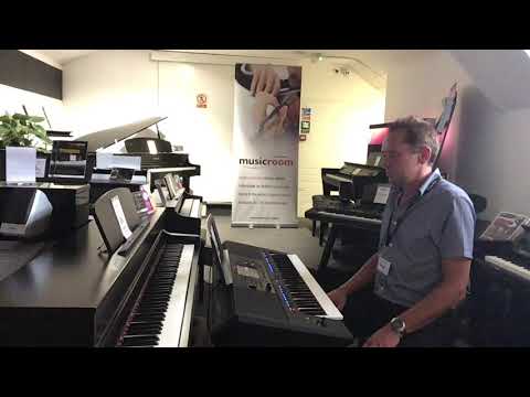 Yamaha PSRSX700 Demo