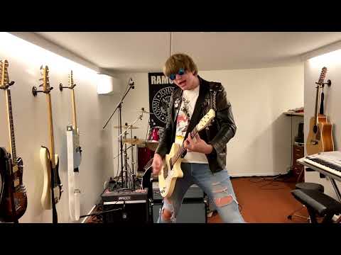 Ramones - Bonzo Goes to Bitburg Guitar Cover