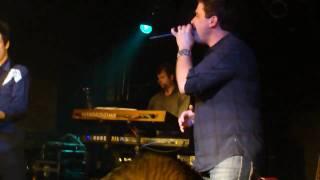 Josh Gracin - Let Me Fall [Live]