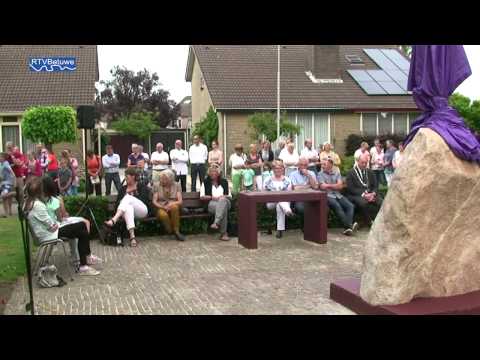 onthulling beeld windhoos 1967 in Tricht
