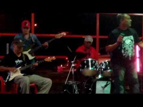 HANCURNYA ISTANA CINTA, ZAIN KILAUAN EMAS 4 & PANCARAN SENJA BAND.