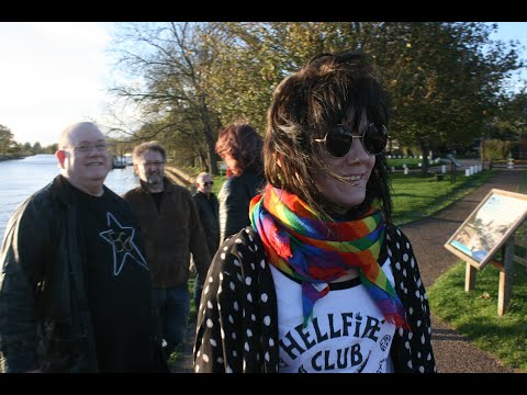 Playing a gig in a studio - finding Iron Maiden's old mixing desk! EP6 The Flatmates UK tour 2022