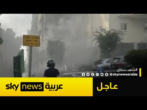 فيديو | سقوط صاروخ في تل أبيب وإعلام إيراني يعلن استهداف قاعدة نيفاتيم في النقب