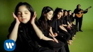 Manzanita - Dímelo Bajito (video)