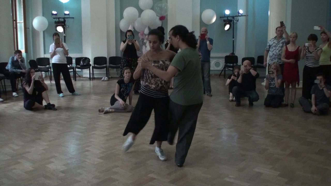 (12) Juan Alba y Mariana Soler. Sacadas