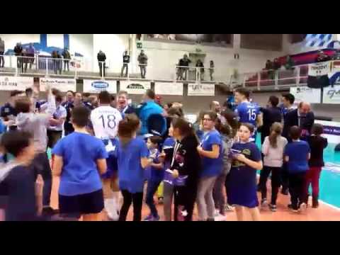 Vbc Mondovì ai playoff: festa al PalaManera