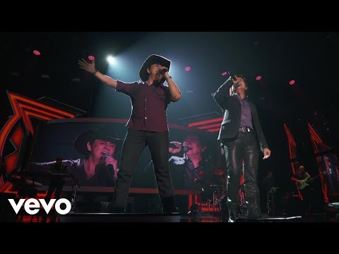 Videoclip de Como Nossos Pais (Ao Vivo) — Chitãozinho & Xororó