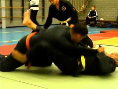 Brazilian Jiu Jitsu training with UFC-veteran Remco Pardoel @ Kempo Tahitu