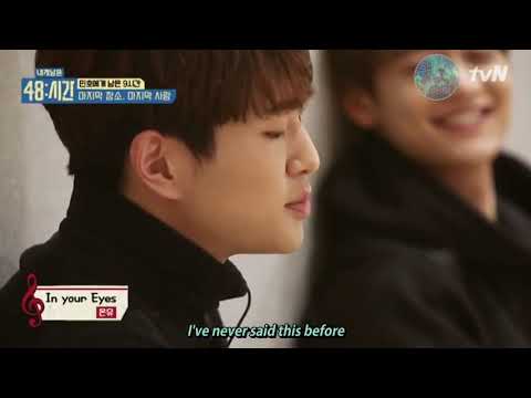 Onew singing "IN YOUR EYES" to minho