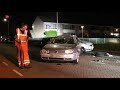 Wilde achtervolging door oude dorp eindigt in crash