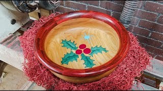 Woodturning a Christmas Bowl with Resin and a Segmented Ring