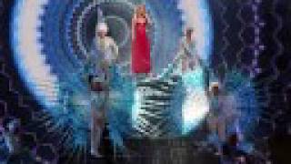 celine dion right in front of you