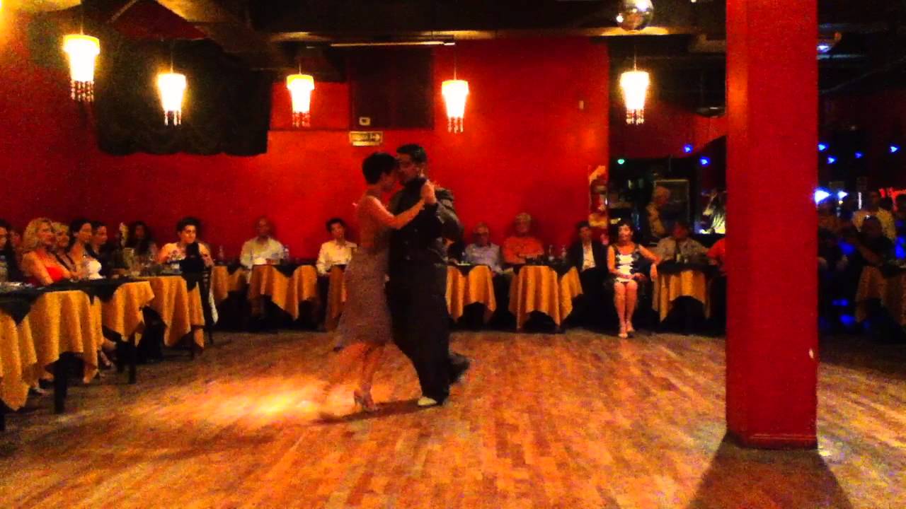 Bailaron Luciana Arregui & Andres Laza Moreno, en la milonga El Beso Part.3 - 28/12/14