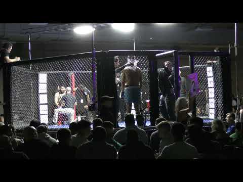 Stellar Fights 49 - Barry "007" Barrientos vs. Pete "Peppers" Mattoccia