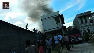 preview picture of video 'Kebakaran di Sidikalang jln.46'