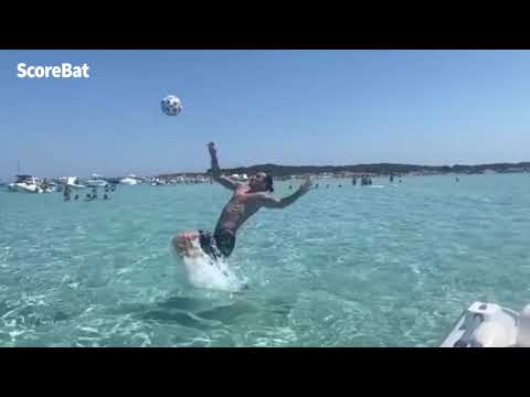 Zlatan Ibrahimovic posted a bicycle kick captioned: 'God Save the Queen'