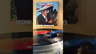 🎼🥹Vicente Fernandez le pusieron el 7 leguas corrido de caballos #mariachilegend #vinilo #ranchera