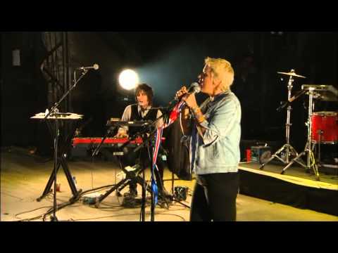 Cat Power : Glastonbury Festival 2013 (short/unbranded)