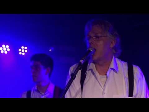 Gandalf and the Hobbits Live @Cologne LUXOR – Ridiculous