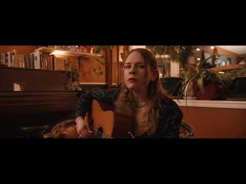 Meredith Moon - Constellations  (Official Music Video)