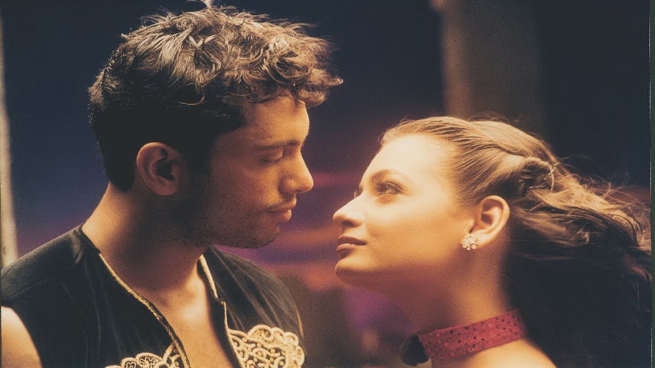 Khoya Khoya Chand Rahta Hai Lyrics | Khoya Khoya Chand | Babul Supriyo, Alka Yagnik | Sajid Wajid