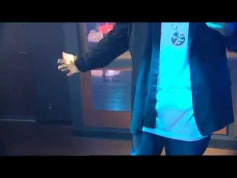 OptiMusic Plays Usher @ Madame Tuddauds New York