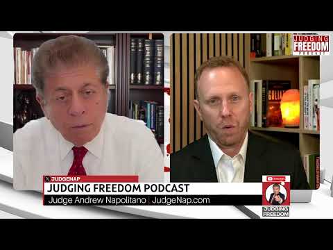 Max Blumenthal: İran’da “İkinci Devrim” Havası ve ABD’de Havalimanı Sorgusu