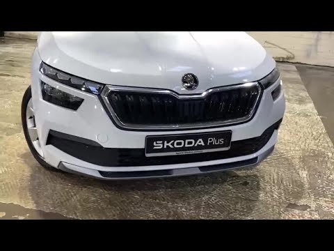 Skoda Kamiq Style 1.0TSI 110bhp *Sport Pack* - Image 2