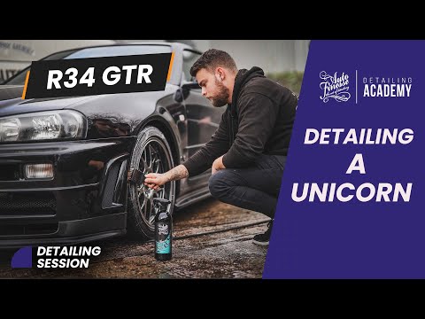 Auto Finesse - Detailing a unicorn R34 GTR NUR SpecII Detail at the Academy.