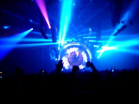 Coone - Monstah @ Qlimax 2011