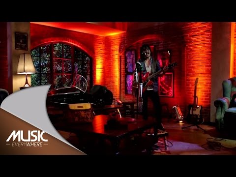 Ello - Pergi Untuk Kembali (Live at Music Everywhere) *