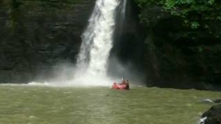 preview picture of video 'Up the rapids and under the falls - Pagsanjan, Philippines'