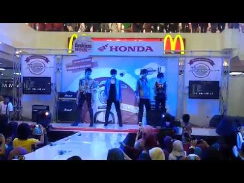 130316 X-SCHOOL ( RED + CARAMEL ) - in the night sky + lipstick + Diva (new ver) at Malioboro mall
