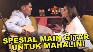 Download lagu SPESIAL MAIN GITAR UNTUK MAHALINI... mp3