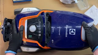 Repair of Power Switch on UltraOne Vacuum Cleaner - Electrolux EUO 93 DB