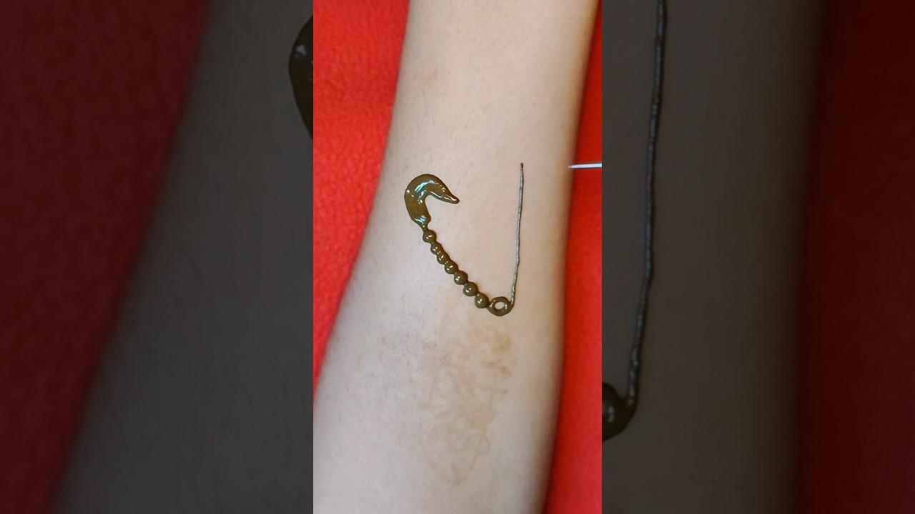 🧷🧷 safety pin mehndi design S❤️V letter tatoo design viral video #tattoo #trending #youtubeshort