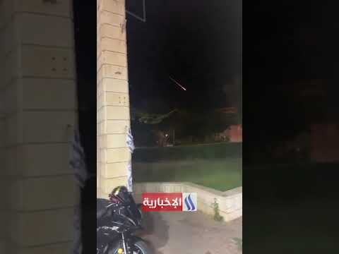 شاهد بالفيديو.. لحظة سقوط صاروخ إيراني على مبنى صهيوني في فلسطين المحتلة